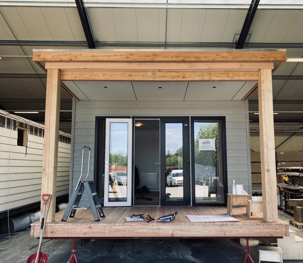 XHC Exclusieve Hout & Chaletbouw